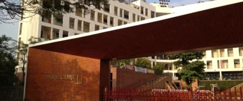 Trường THPT Marie Curie