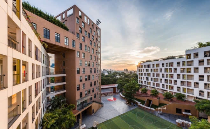 Trường THPT Marie Curie