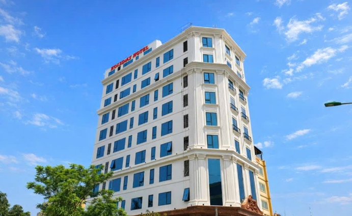 Khách sạn Kinh Dom Cữa Lò